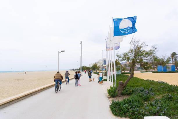 Charmante Maison Coeur De Ville 650M Plage Empuriabrava Dış mekan fotoğraf